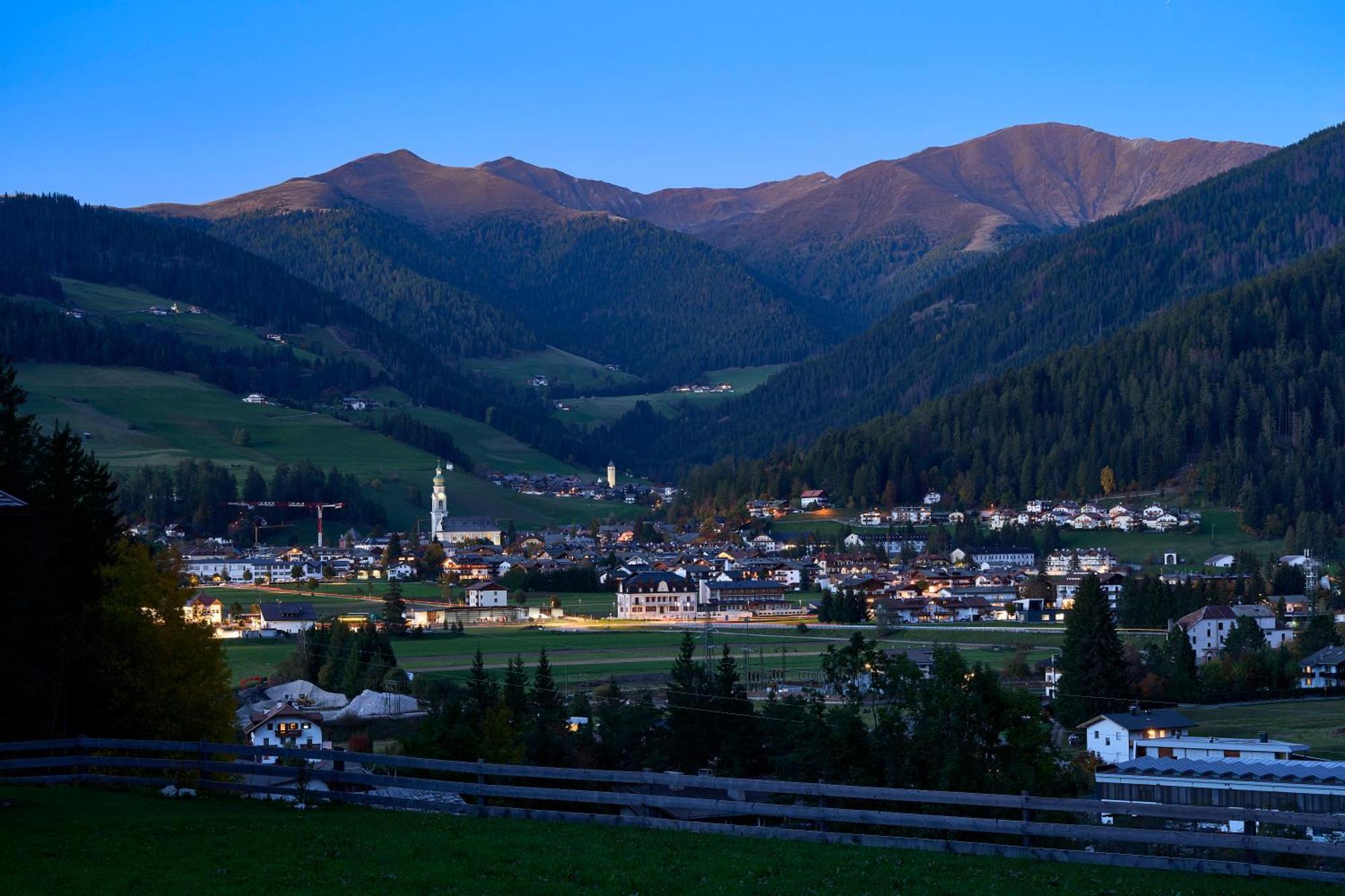 Tubla - Hof Maistatt Dobbiaco Bagian luar foto