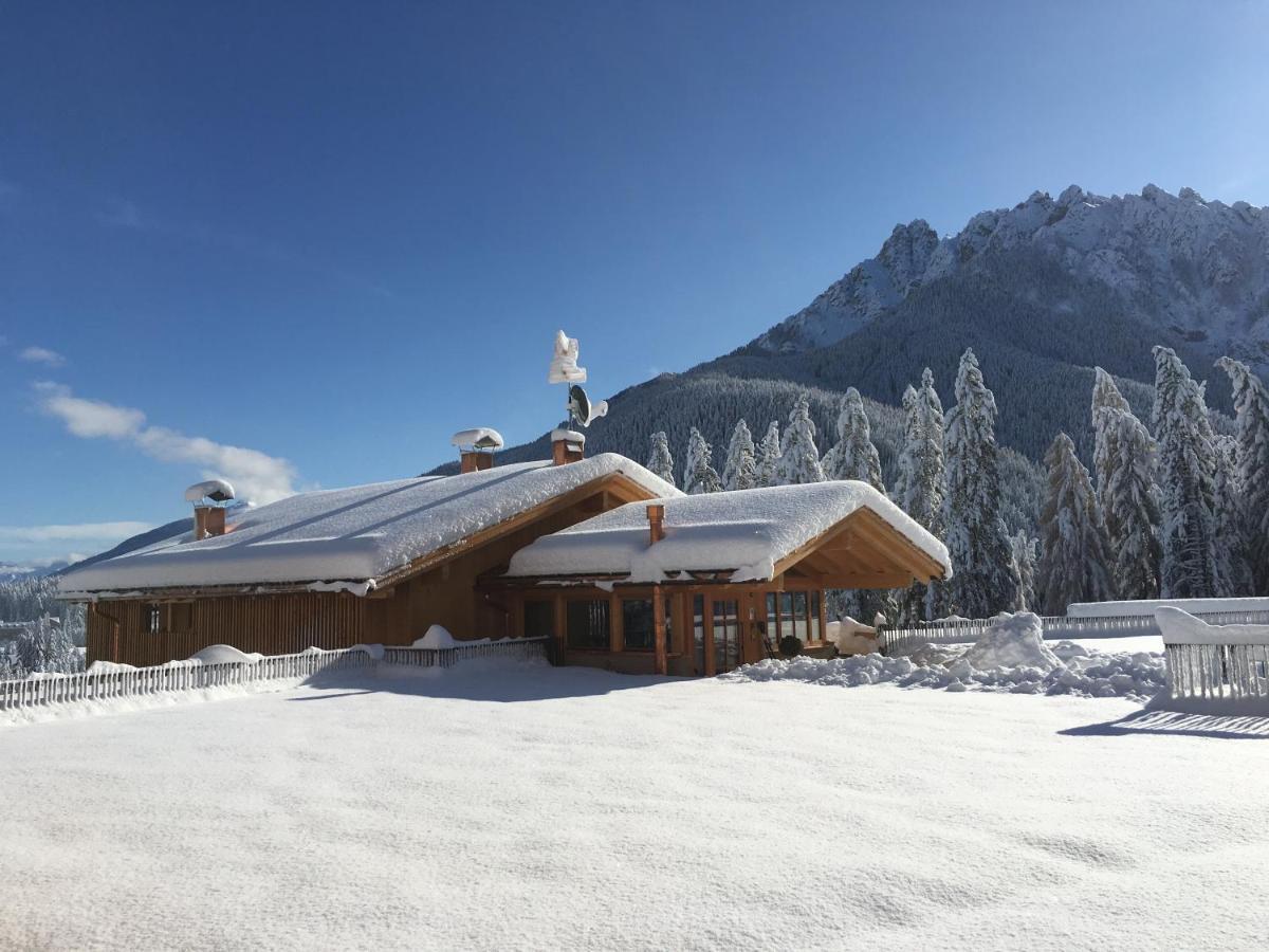 Tubla - Hof Maistatt Dobbiaco Bagian luar foto